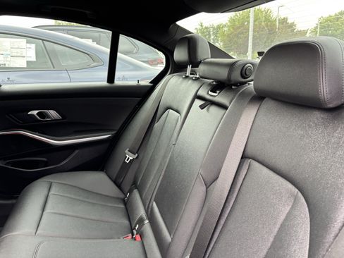 Used 2020 BMW 330i Sedan w/ Convenience Package RWD image 33