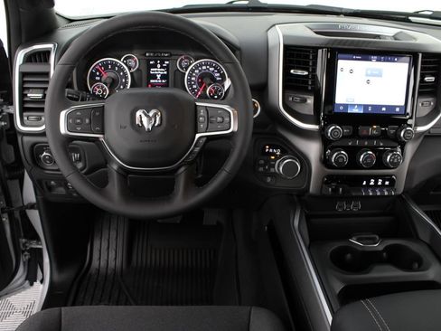 New 2026 RAM 1500 4x4 Crew Cab image 10