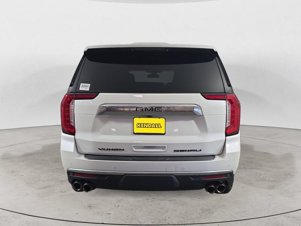 Used 2022 GMC Yukon Denali AWD/4WD image 4