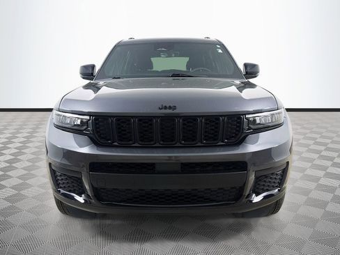 Used 2025 Jeep Grand Cherokee L Altitude AWD/4WD image 2