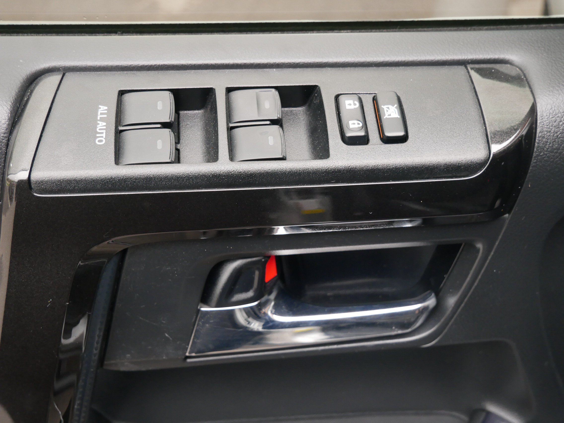 Used 2021 Toyota 4Runner TRD Off-Road AWD/4WD image 9