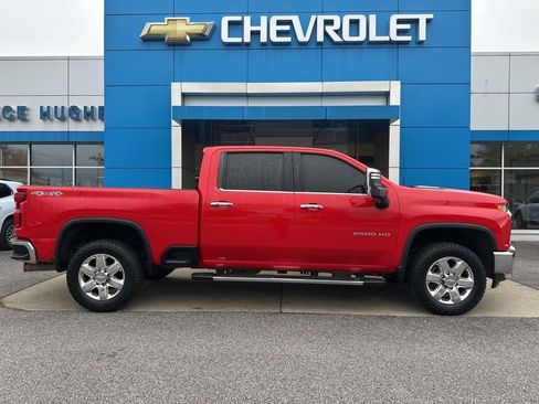 Used 2020 Chevrolet Silverado 2500 LTZ w/ LTZ Convenience Package image 3