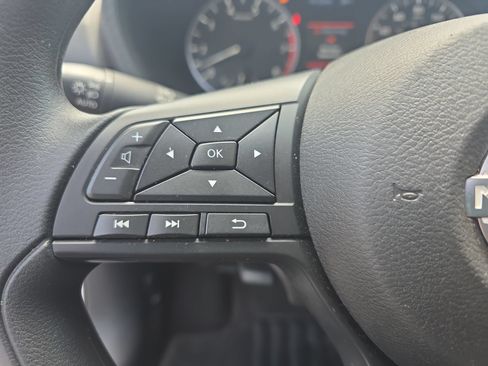 Used 2025 Nissan Sentra S FWD image 16