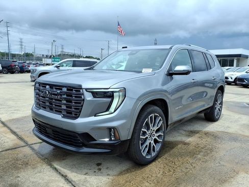 New 2026 GMC Acadia Denali Ultimate AWD/4WD image 3