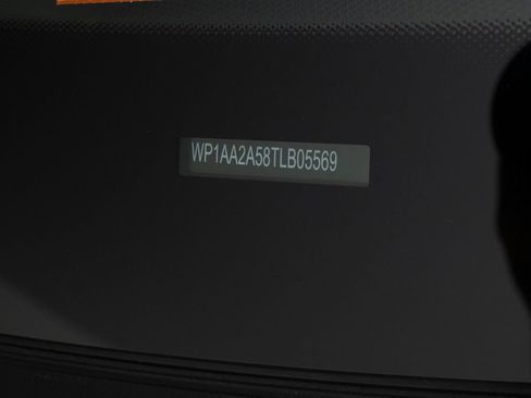 Certified 2026 Porsche Macan AWD/4WD image 48