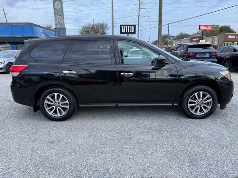 Used 2014 Nissan Pathfinder S image 6