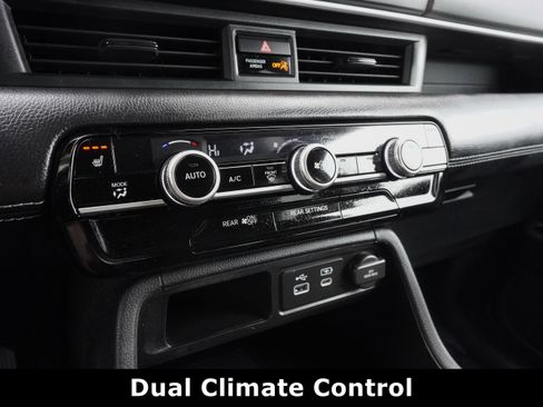 Used 2023 Honda Pilot EX-L image 7