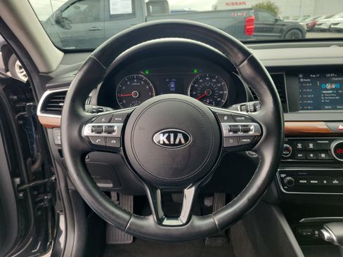 Used 2019 Kia Cadenza Premium FWD image 21