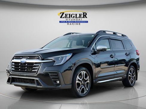Used 2023 Subaru Ascent Limited w/ Technology Package AWD/4WD image 2