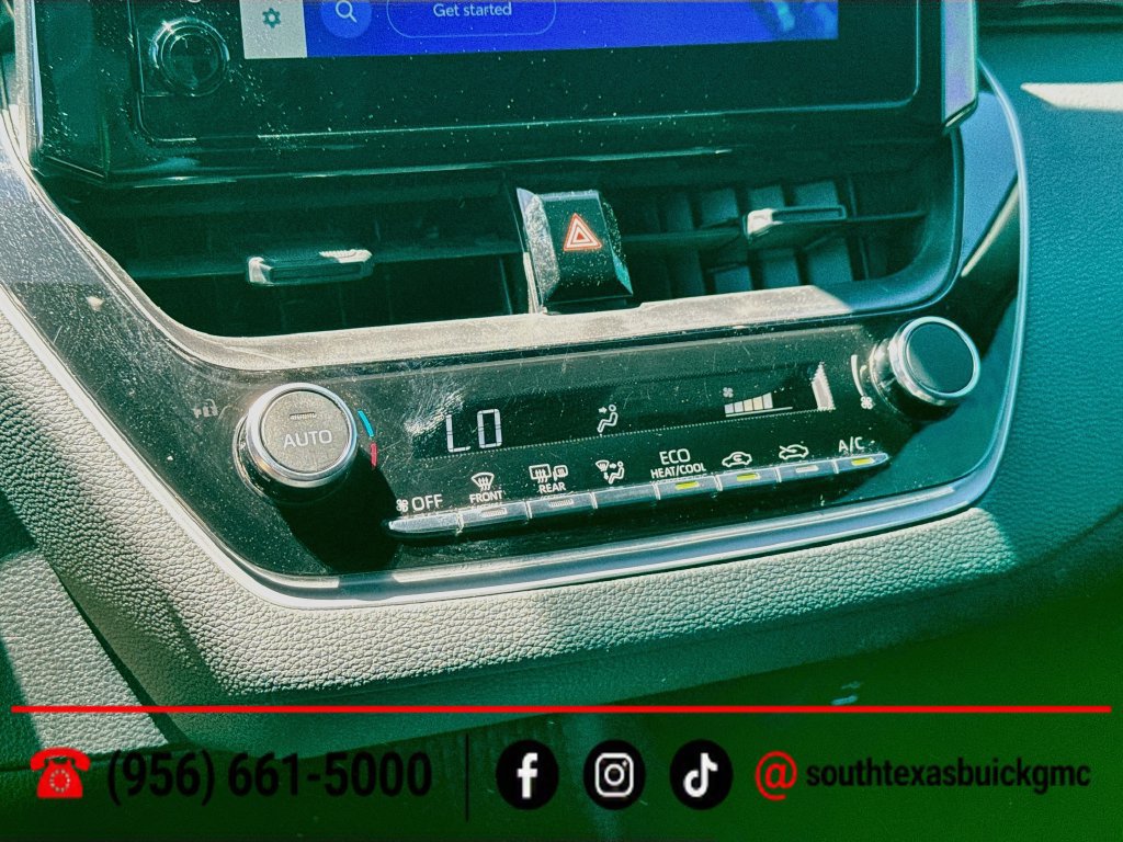 Used 2026 Toyota Corolla SE FWD image 18