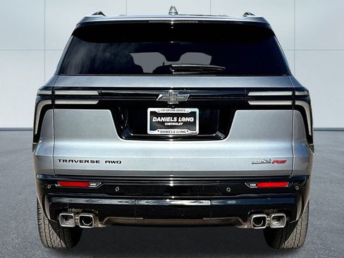 Used 2024 Chevrolet Traverse RS w/ LPO, Floor Liner Package image 4