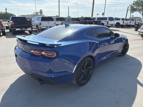 Used 2021 Chevrolet Camaro SS RWD image 4