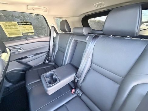 Used 2021 Nissan Rogue SV w/ Premium Package image 26