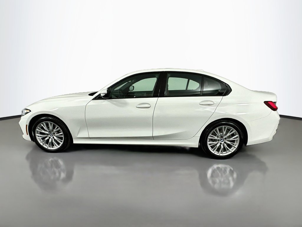 Used 2023 BMW 330i Sedan w/ Driving Assistance Package RWD image 8