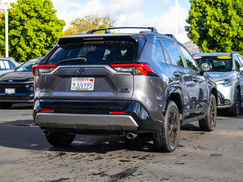 Used 2023 Toyota RAV4 XSE AWD/4WD image 7