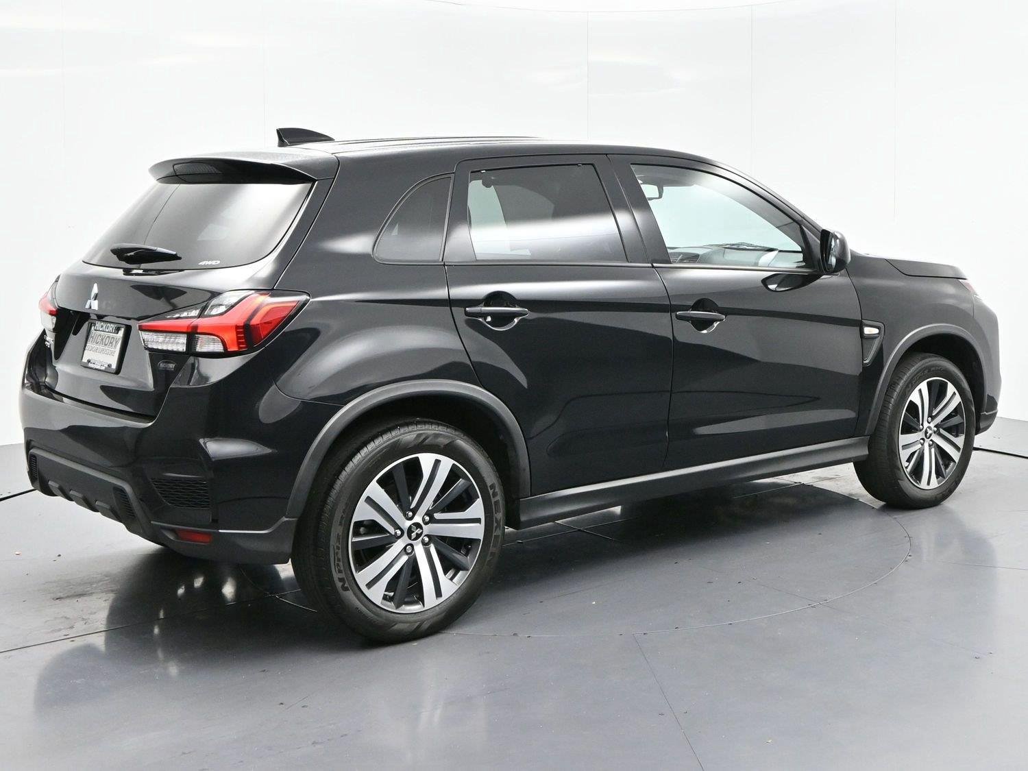 Used 2023 Mitsubishi Outlander Sport ES AWD/4WD image 6