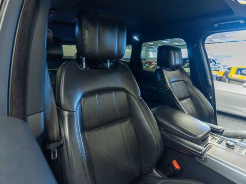 Used 2019 Land Rover Range Rover Sport HSE image 18
