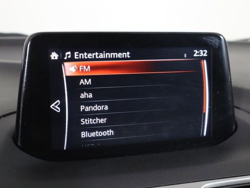 Used 2017 MAZDA MAZDA3 Touring image 30