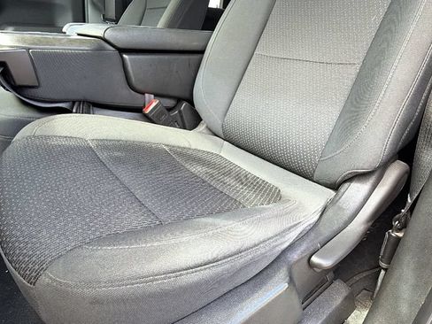 Used 2022 Chevrolet Silverado 2500 Custom w/ Custom Value Package AWD/4WD image 20