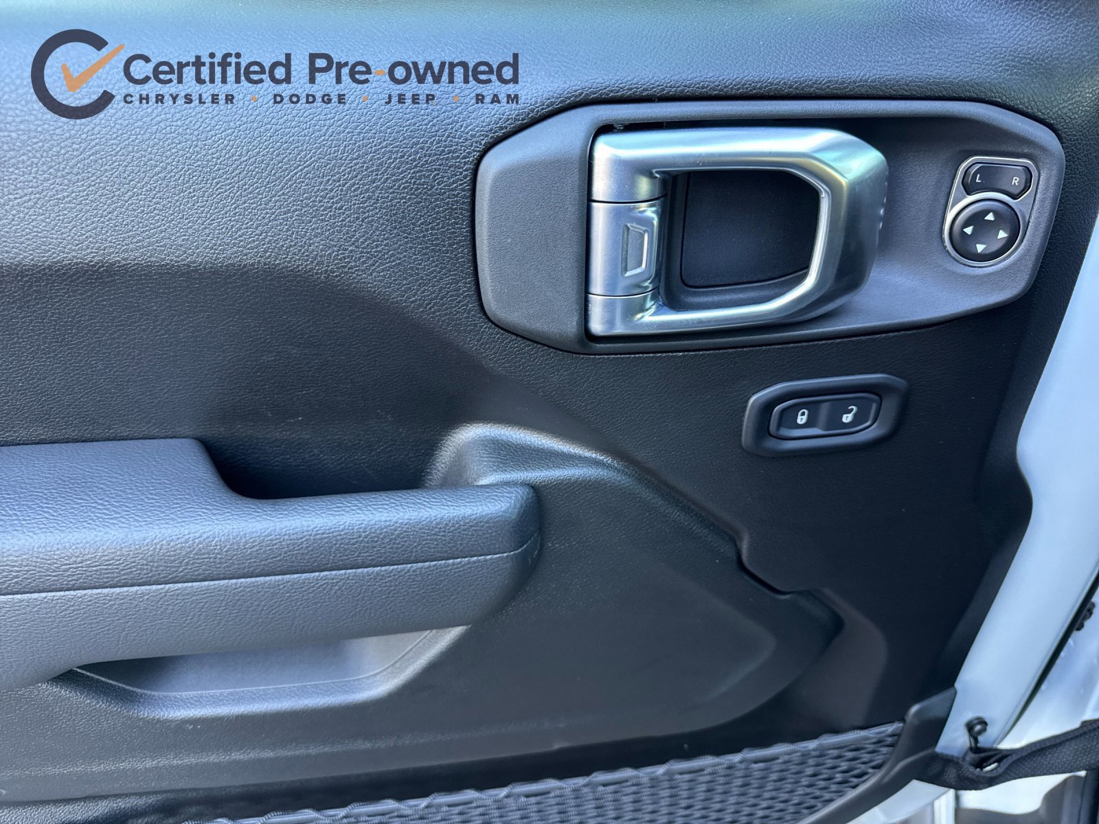 Used 2026 Jeep Wrangler Unlimited Sport AWD/4WD image 12