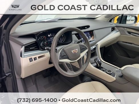 Certified 2023 Cadillac XT5 Premium Luxury w/ LPO, Floor Liner Package image 18
