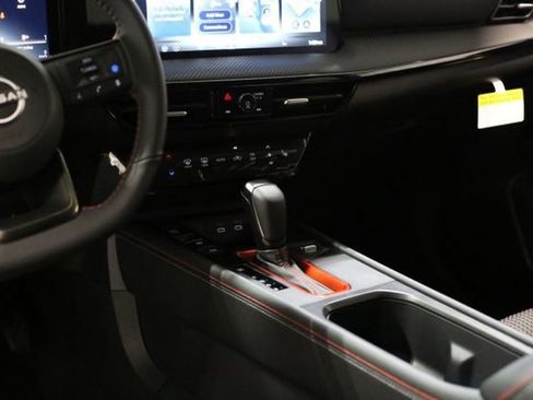 New 2026 Nissan Kicks SR image 15