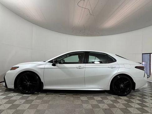Used 2022 Toyota Camry XSE w/ Carpet Mat Package (TMS) AWD/4WD image 4