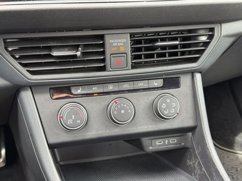 Used 2024 Volkswagen Jetta Sport FWD image 21