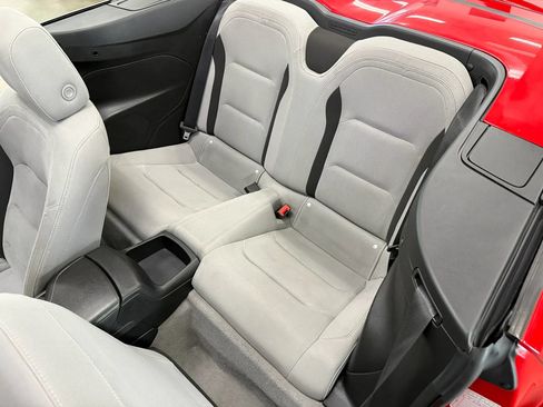 Used 2020 Chevrolet Camaro LT RWD image 10