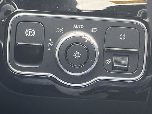 Certified 2023 Mercedes-Benz CLA 250 4MATIC image 31
