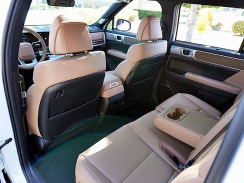 New 2025 Hyundai Santa Fe Limited image 22