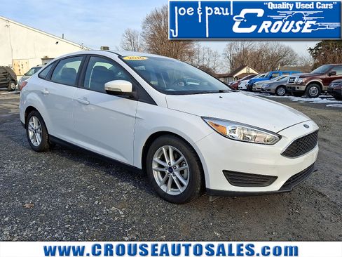 Used 2016 Ford Focus SE image 1