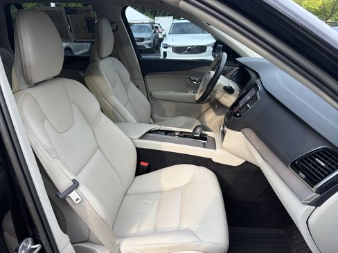 Certified 2023 Volvo XC90 B5 Plus w/ Protection Package Premier AWD/4WD image 35