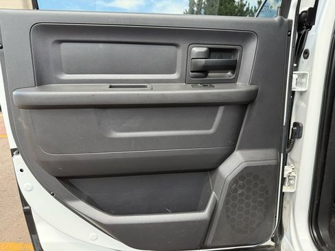 Used 2012 RAM 3500 ST w/ Chrome Appearance Group image 18