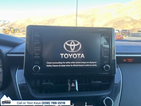 Used 2020 Toyota Corolla LE image 21