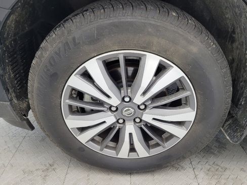 Used 2017 Nissan Pathfinder S AWD/4WD image 31