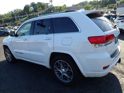 Used 2021 Jeep Grand Cherokee Overland AWD/4WD image 3
