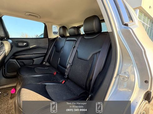 Used 2021 Jeep Compass Trailhawk image 9