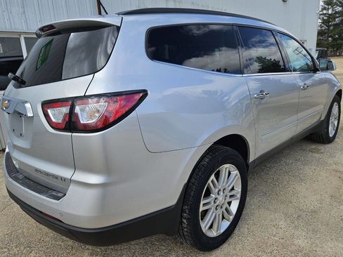 Used 2015 Chevrolet Traverse LT w/ Style and Technology Package AWD/4WD image 3