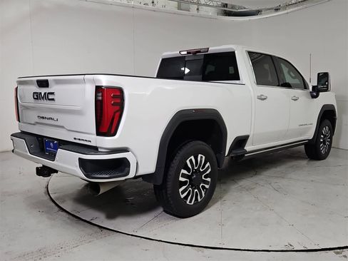 Used 2024 GMC Sierra 3500 Denali Ultimate image 6