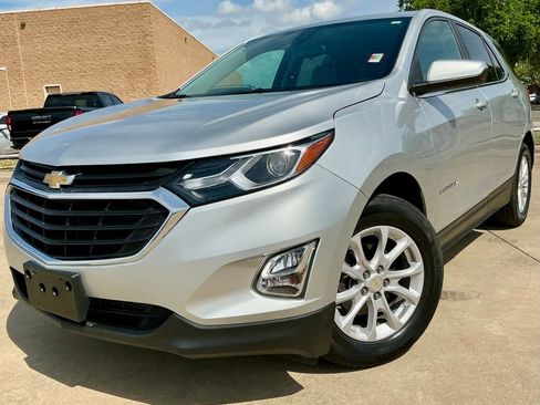 Used 2021 Chevrolet Equinox LT FWD image 3
