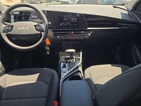 New 2026 Kia Niro LX FWD image 12
