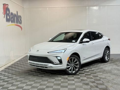 New 2026 Buick Envista Avenir image 2