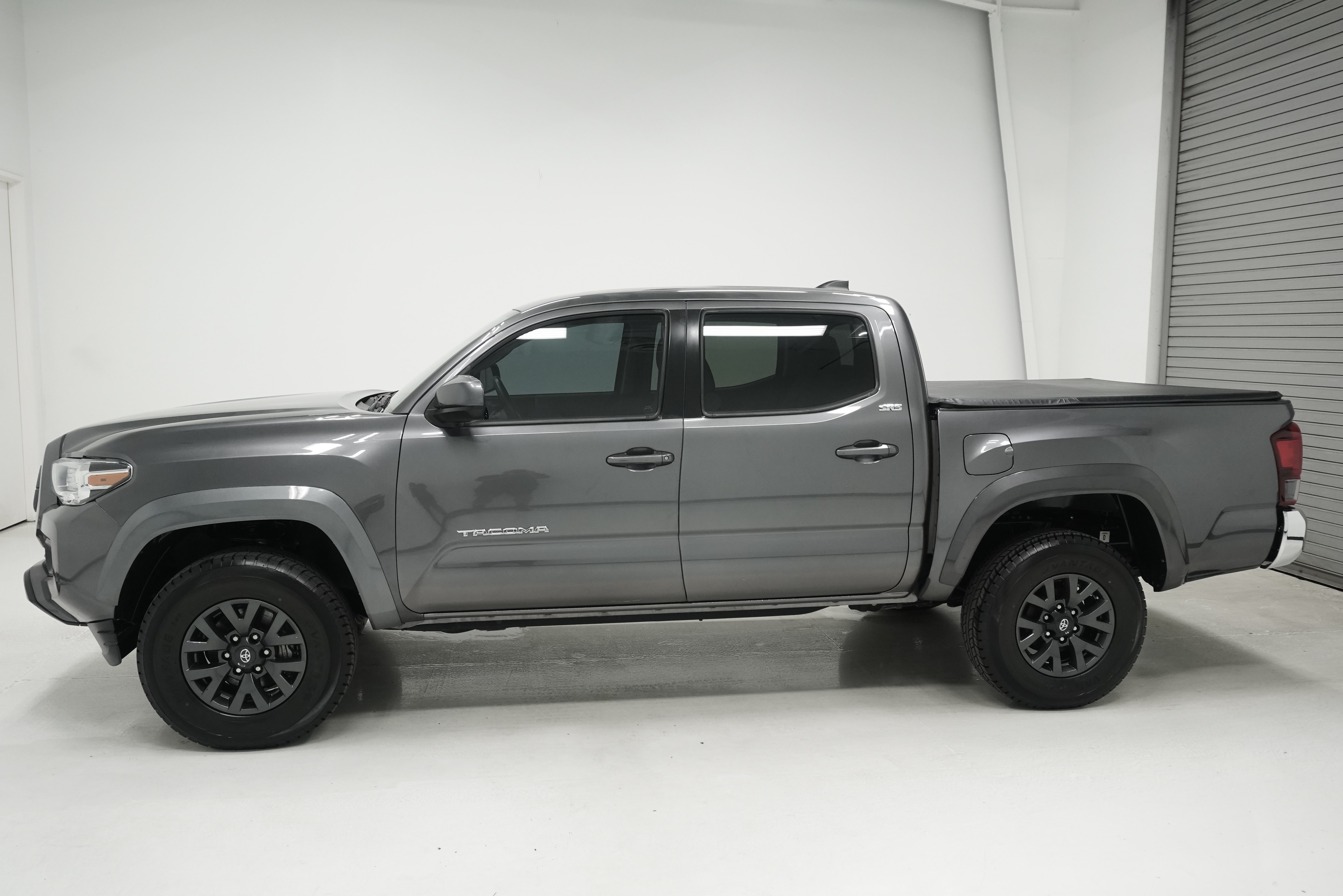 Used 2021 Toyota Tacoma SR5 RWD image 6