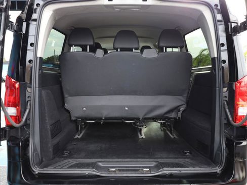 Used 2019 Mercedes-Benz Metris Passenger image 14