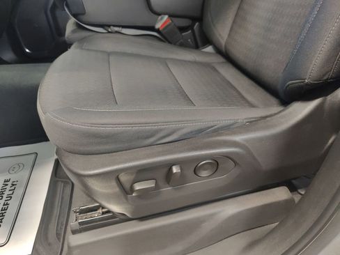 Used 2023 Chevrolet Silverado 1500 LT image 32