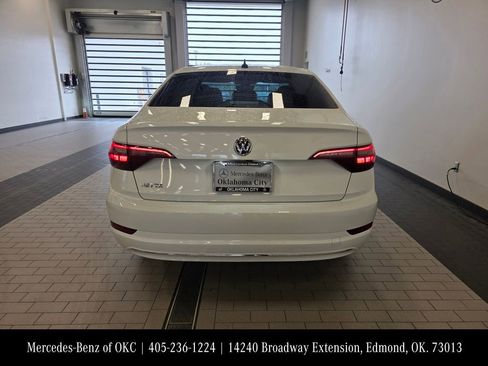 Used 2021 Volkswagen Jetta SEL FWD image 6