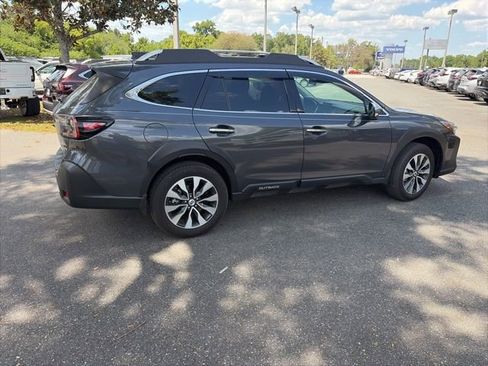 Used 2024 Subaru Outback Touring XT w/ Popular Package #2 AWD/4WD image 3
