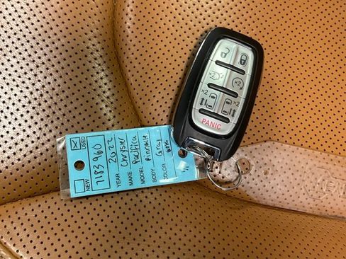 Used 2022 Chrysler Pacifica Pinnacle image 30