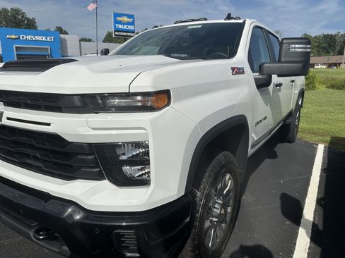New 2026 Chevrolet Silverado 2500 Custom w/ Custom Value Package AWD/4WD image 4